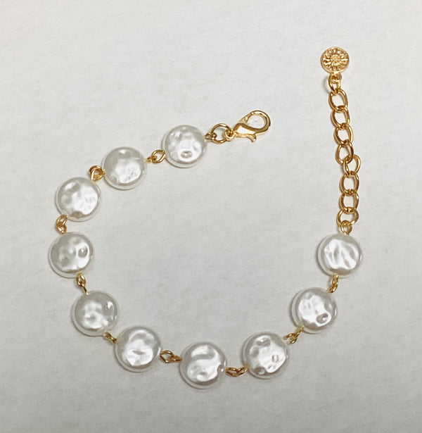 Pearl bracelet