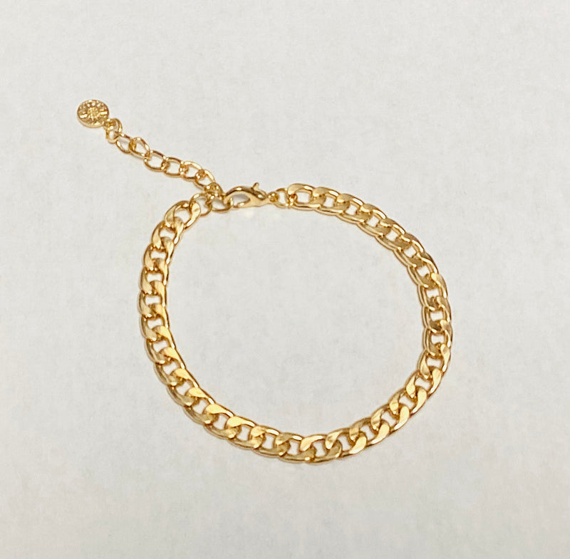 Gold chain bracelet